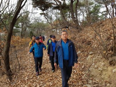 장안구청 산악회&#44; 광교산 산행 가져